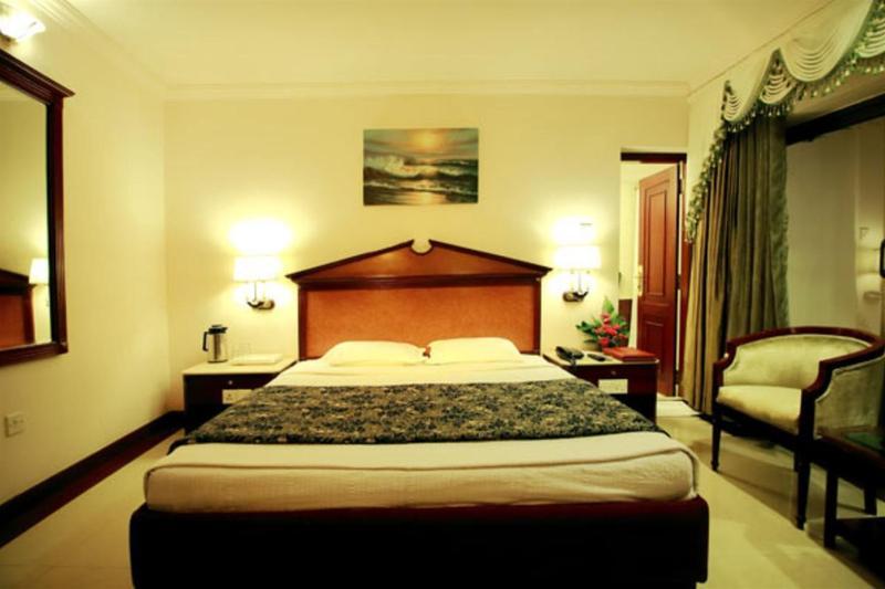 Westway Hotel Calecute Exterior foto